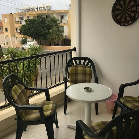 Lighthouse Beach Apartment Paphos